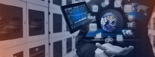 Особенности построения карьеры в IT: основные плюсы и минусы